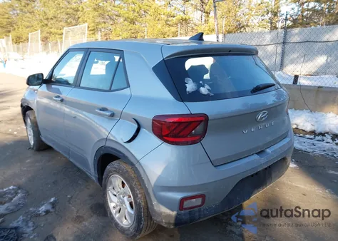 2022 Hyundai Venue Se from USA, damaged, VIN KMHRB8A38NU186519